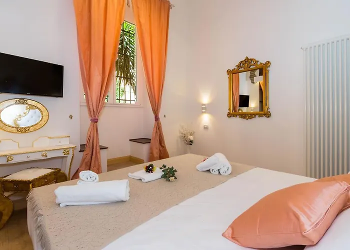 Charming Affittacamere 4*